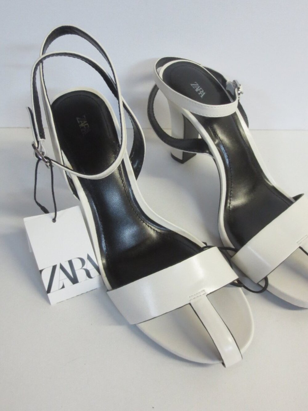 ZARA WOMEN'S HIGH HEEL SANDALS - CREAM/BLACK - US 9